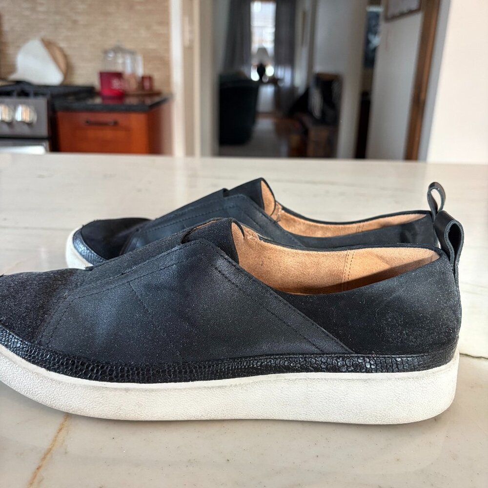Vionic Zinah Slip On size 9 flats slip on loafers leather suede black 1083 - Picture 3 of 6